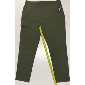 Rhone Commuter Cargo Pants Mens Small Olive Green Stretch Straight Leg NWOT